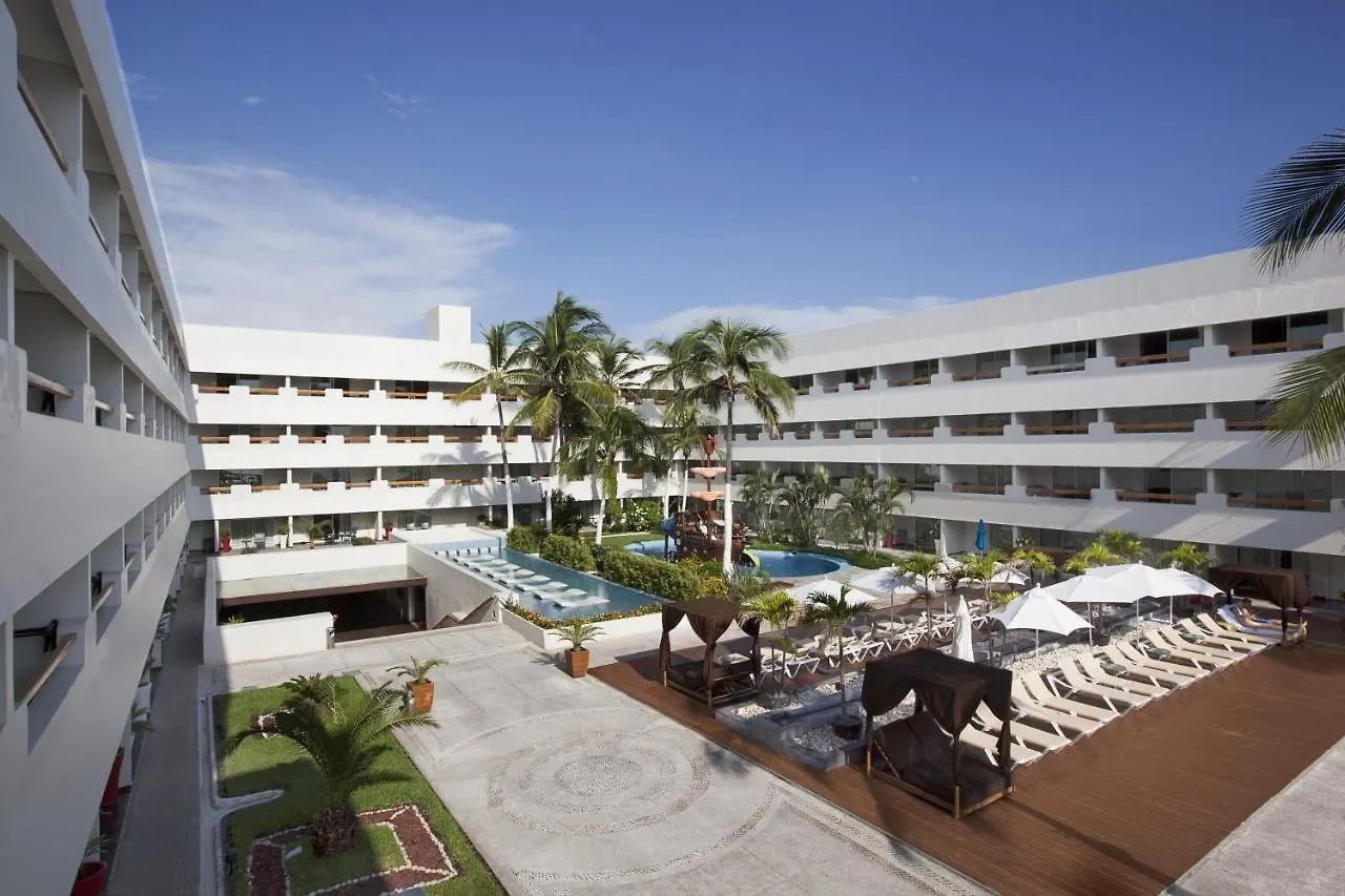 Emporio Mazatlan Hotel 4*,